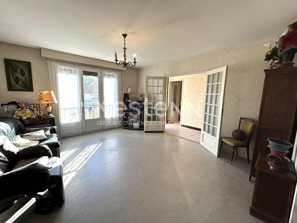 PAVILLON SUR SOUS-SOL 2 CHAMBRES CHABRIS PROCHE COMMERCES (INDRE 36)