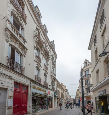 Appartement d'exception, 118 m², 4 chambres, rue piétonne, avec garage