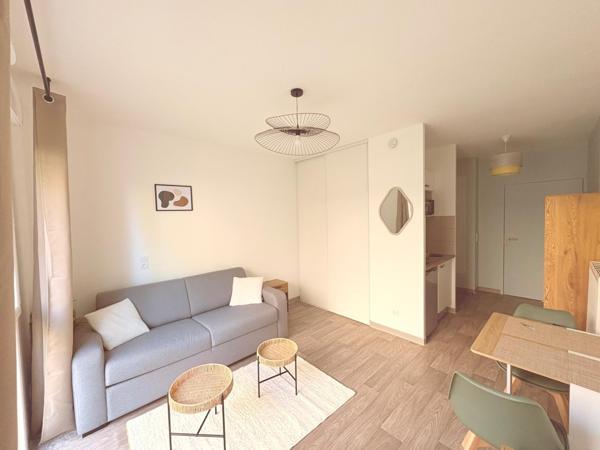 Appartement à FRANQUEVILLE-SAINT-PIERRE, 76520 - 1 pièce 21m²
