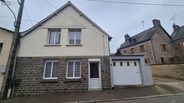 Maison de ville à vendre à Gorron en Mayenne (53120), ref : 2864