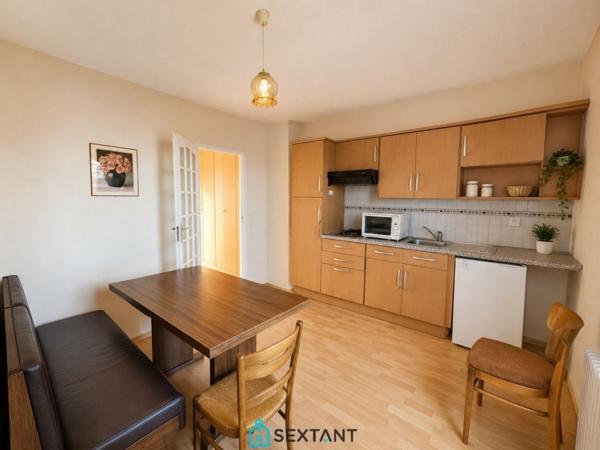 EXCLUSIVITE - DIVONNE-LES-BAINS (01220) - Villa mitoyenne 164 m² (249,46 utiles) -  750.000 €