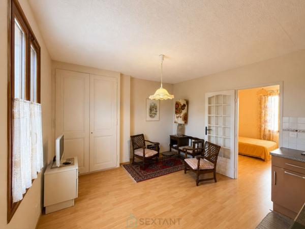 EXCLUSIVITE - DIVONNE-LES-BAINS (01220) - Villa mitoyenne 164 m² (249,46 utiles) -  750.000 €