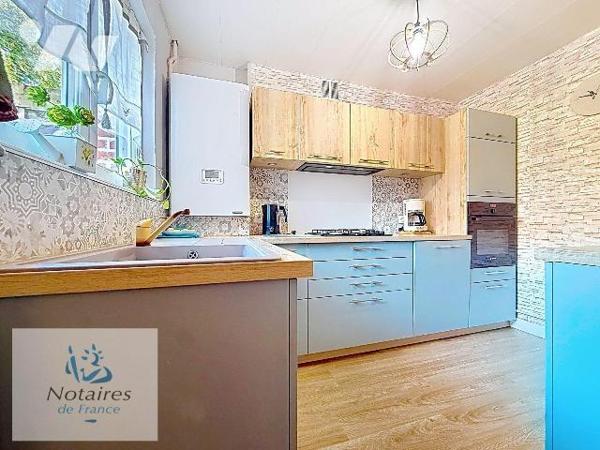 EN EXCLUSIVITE CHEZ VOTRE NOTAIRE !!!

MAISON A VENDRE HAZEBROUCK - SEMI MITOYENNE - 3 CHAMBR...