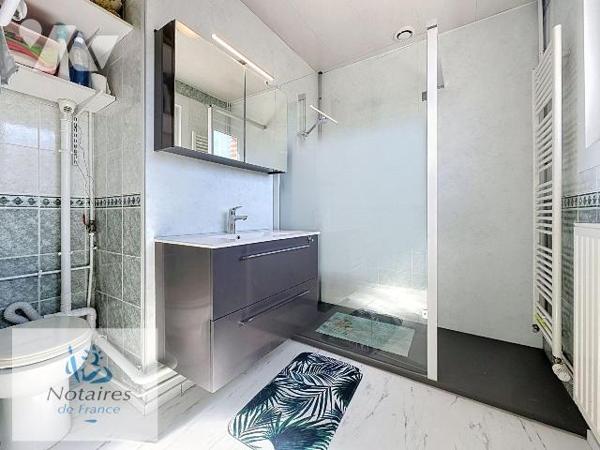 EN EXCLUSIVITE CHEZ VOTRE NOTAIRE !!!

MAISON A VENDRE HAZEBROUCK - SEMI MITOYENNE - 3 CHAMBR...