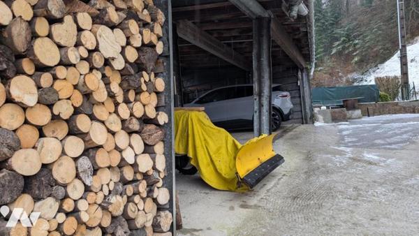 Maison individuelle de  240 m² habitable + annexes et dépendances sur terrain de 7240 m² 