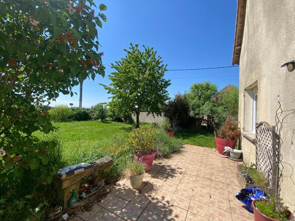 A10 minutes de BEAUNE, corps de ferme de 1826 avec maison rénovée de 198 m² hab + dépendances de 435 m² env