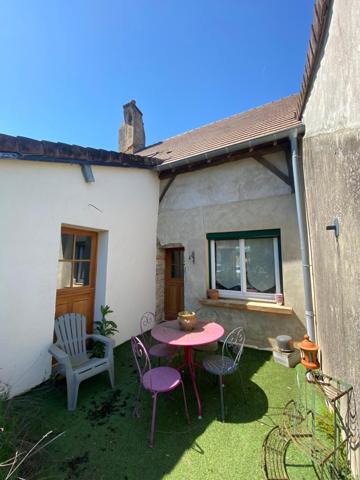 A10 minutes de BEAUNE, corps de ferme de 1826 avec maison rénovée de 198 m² hab + dépendances de 435 m² env