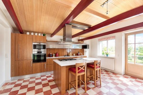 A10 minutes de BEAUNE, corps de ferme de 1826 avec maison rénovée de 198 m² hab + dépendances de 435 m² env