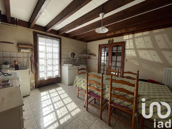 Maison à vendre 7 pièces 172 m² Sauzé-Vaussais