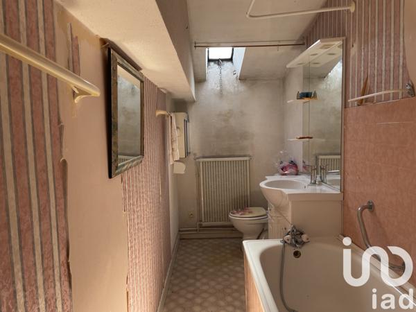 Maison à vendre 7 pièces 172 m² Sauzé-Vaussais