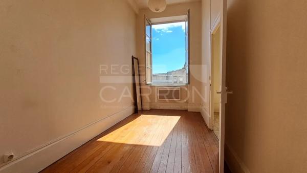 APPARTEMENT T2 A VENDRE - LYON 4EME ARRONDISSEMENT - 43 m 2 - 219 000 €
