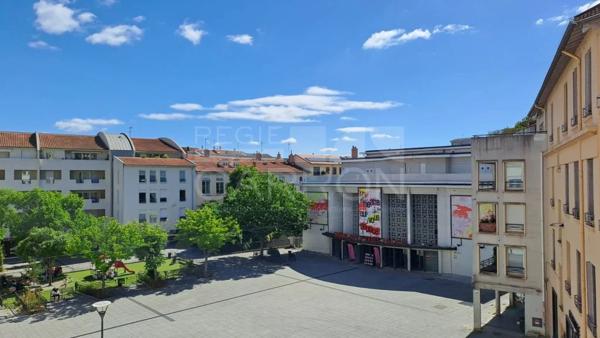 APPARTEMENT T2 A VENDRE - LYON 4EME ARRONDISSEMENT - 43 m 2 - 219 000 €