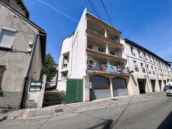 IMMEUBLE A FINIR – 6 APPARTEMENTS – 1 LOCAL COMMERCIAL