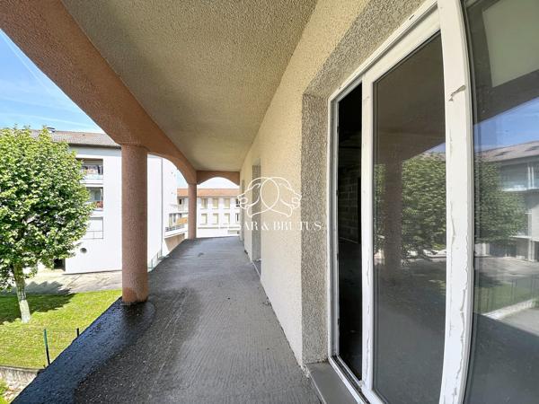 IMMEUBLE A FINIR – 6 APPARTEMENTS – 1 LOCAL COMMERCIAL