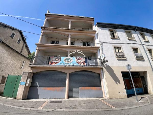 IMMEUBLE A FINIR – 6 APPARTEMENTS – 1 LOCAL COMMERCIAL