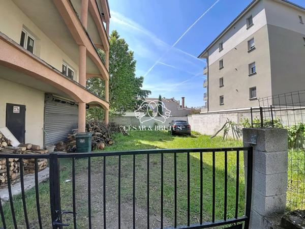 IMMEUBLE A FINIR – 6 APPARTEMENTS – 1 LOCAL COMMERCIAL