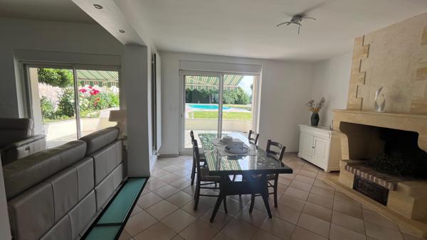 Guérard (77580) Belle briarde à proximité des commerces, écoles et axes routiers