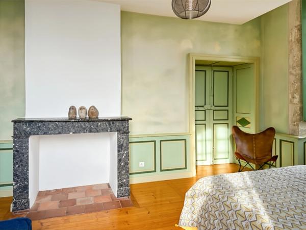 A vendre proche de MARCIAC (32) - Château de 32 pièces - 1540 m2 habitables - Domaine de 5,8 hectares