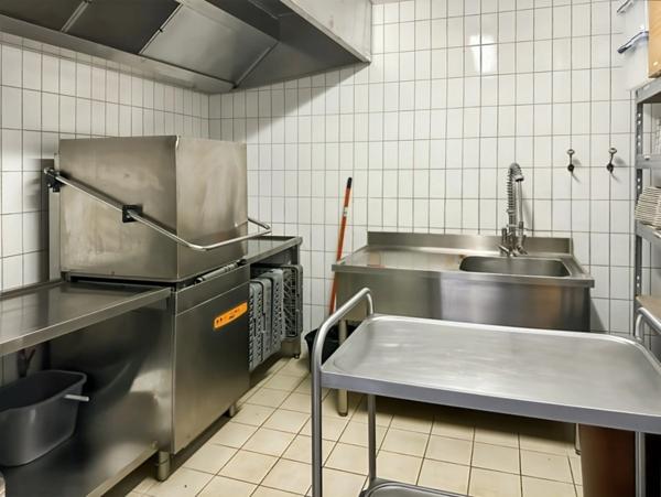 A vendre proche de MARCIAC (32) - Château de 32 pièces - 1540 m2 habitables - Domaine de 5,8 hectares