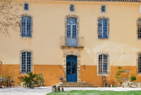 A vendre proche de MARCIAC (32) - Château de 32 pièces - 1540 m2 habitables - Domaine de 5,8 hectares