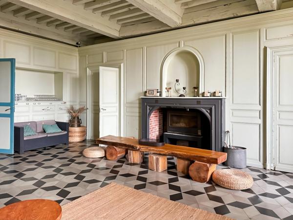 A vendre proche de MARCIAC (32) - Château de 32 pièces - 1540 m2 habitables - Domaine de 5,8 hectares