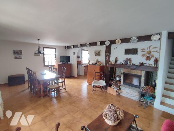 Maison avec jardin et jolie vue