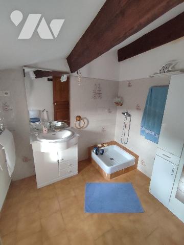 Maison avec jardin et jolie vue