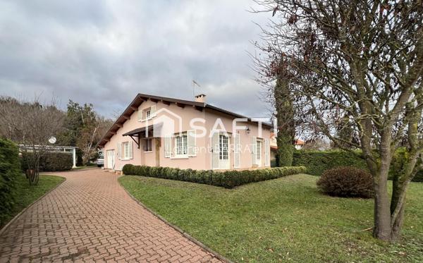 Joli pavillon avec terrain clos et arboré