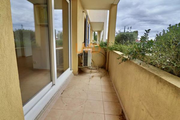 Appartement ou local profession libérale 60m2 centre Saint-Maximin