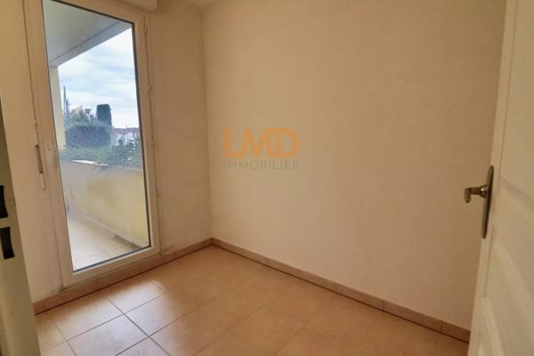 Appartement ou local profession libérale 60m2 centre Saint-Maximin