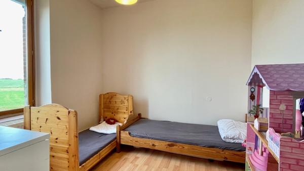 Maison
                                                                                                                                                                                                                                                                                                                        8 pièce(s)                                                                                                                                                                                                          6 chambre(s)                                                                                                                                                                                                          157  m²