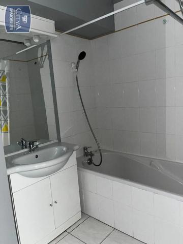 Appartement à louer 2 pièces 37.86m² Nevers (58000)