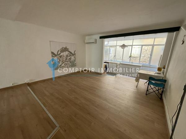 Loft
                                                                                                                                                                                                                                                                                                                        1 pièce(s)                                                                                                                                                                                                                                                                                                                              53  m²