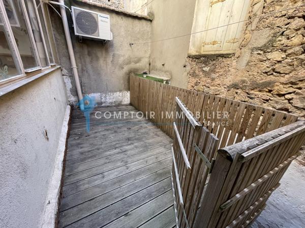 Loft
                                                                                                                                                                                                                                                                                                                        1 pièce(s)                                                                                                                                                                                                                                                                                                                              53  m²
