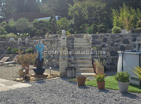 Propriete
                                                                                                                                                                                                                                                                                                                        6 pièce(s)                                                                                                                                                                                                          4 chambre(s)                                                                                                                                                                                                          136  m²