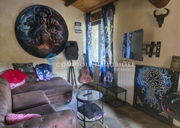 Propriete
                                                                                                                                                                                                                                                                                                                        6 pièce(s)                                                                                                                                                                                                          4 chambre(s)                                                                                                                                                                                                          136  m²