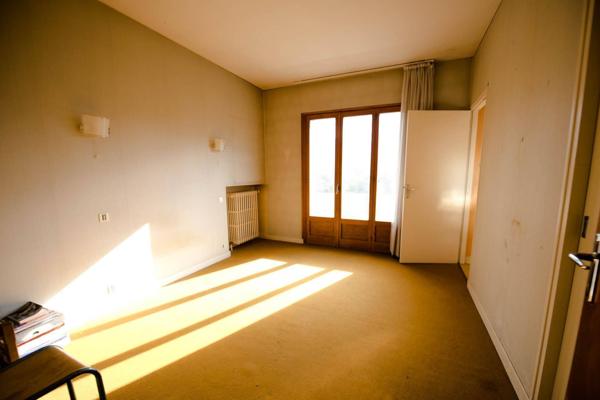 Maison à vendre - Saint-Jorioz 11 pièces de 243.82 m²