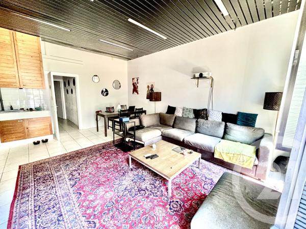 à vendre  74 m2 MARSEILLE - 13007