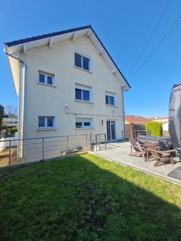 Maison individuelle de 140m2 avec 4 chambres, jardin, terrasse et garage !