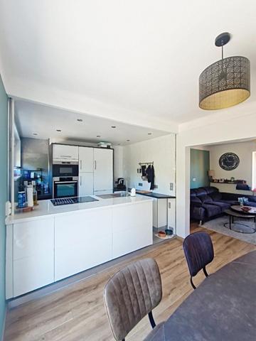 Maison individuelle de 140m2 avec 4 chambres, jardin, terrasse et garage !