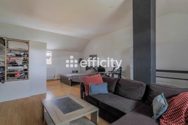 Maison
         6 pièces
        - 155 m² Exclusivité 315 000 € *