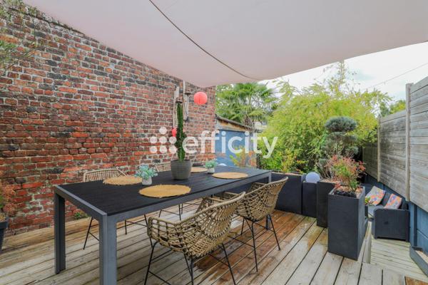 Maison
         6 pièces
        - 155 m² Exclusivité 315 000 € *