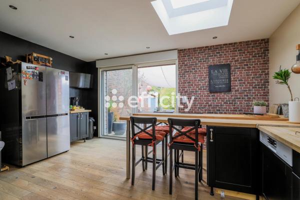 Maison
         6 pièces
        - 155 m² Exclusivité 315 000 € *