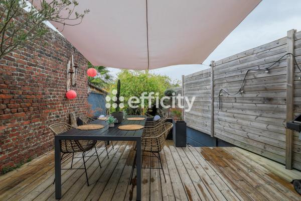 Maison
         6 pièces
        - 155 m² Exclusivité 315 000 € *