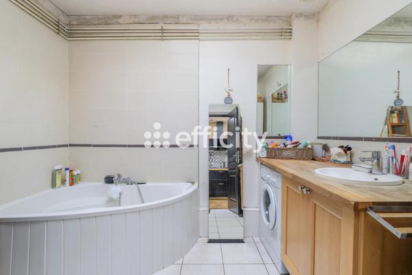 Maison
         6 pièces
        - 155 m² Exclusivité 315 000 € *
