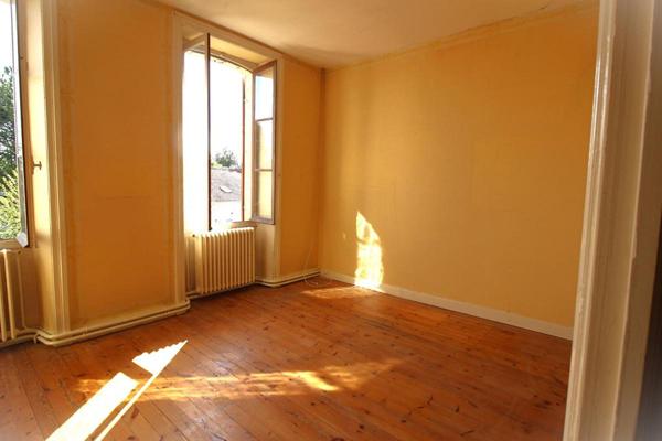 Maison charentaise - Jarnac Champagne - 11 pièces - 273 m2