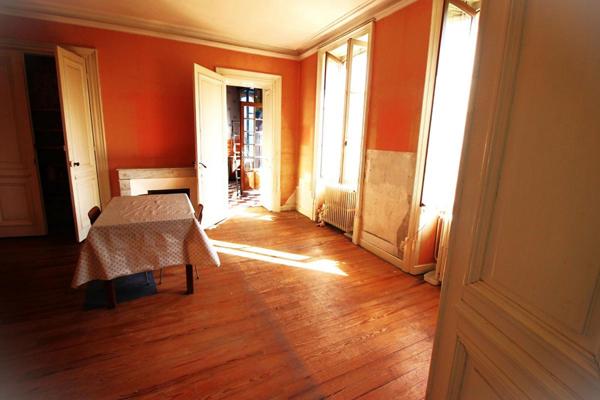 Maison charentaise - Jarnac Champagne - 11 pièces - 273 m2