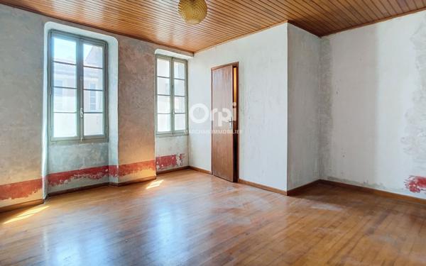 Maison à vendre    5 pièces •  Prades