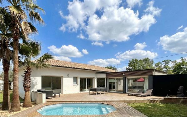 Maison a Salles 5 pièce(s) 115 m2