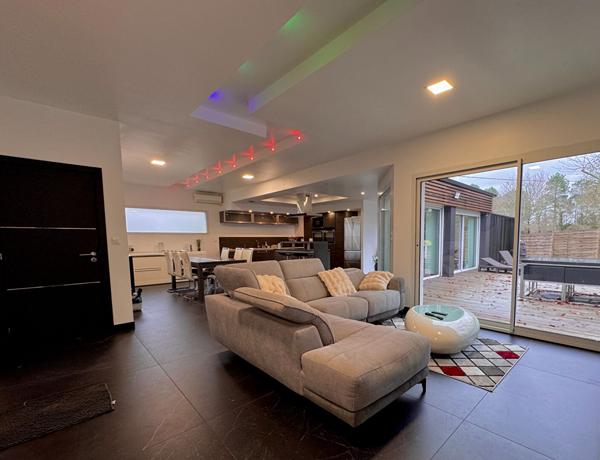 Maison a Salles 5 pièce(s) 115 m2